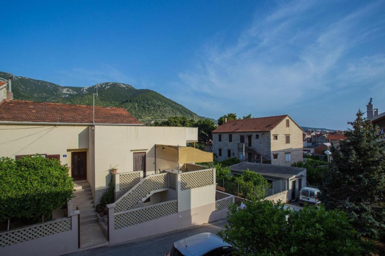 Apartmani Katija Komiža Eksteriør billede