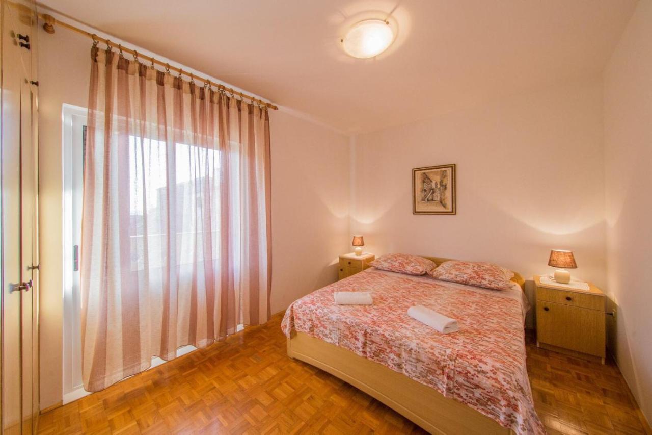 Apartmani Katija Komiža Eksteriør billede