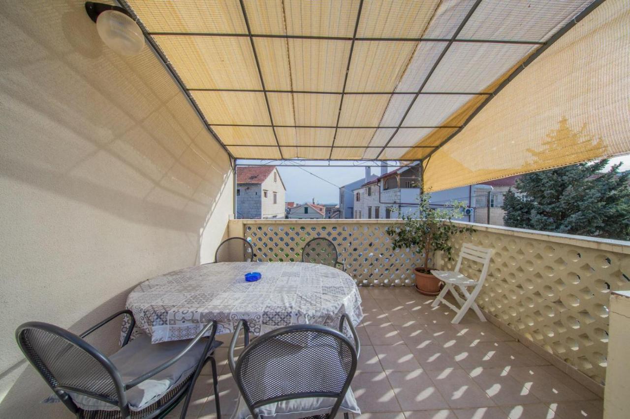 Apartmani Katija Komiža Eksteriør billede