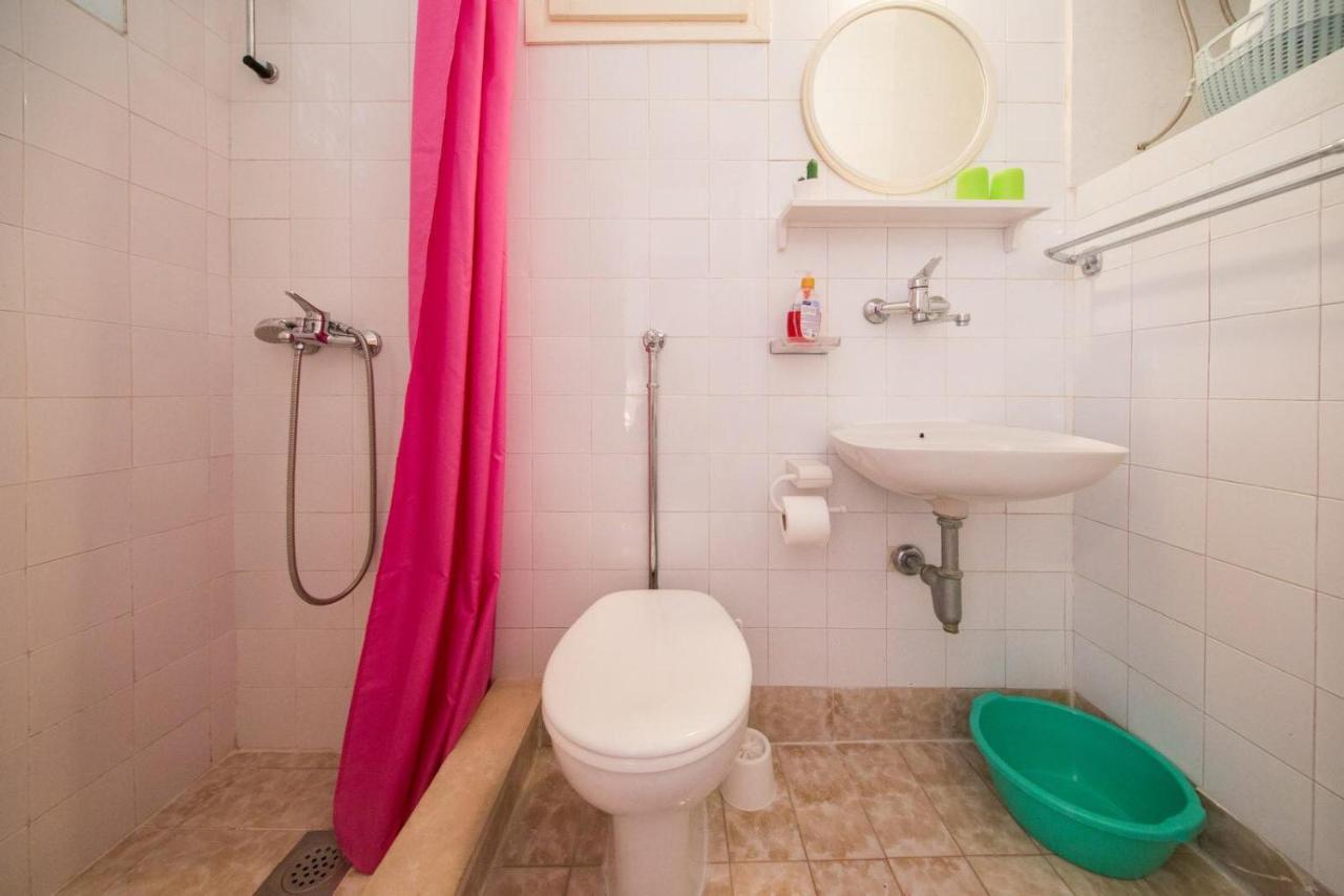Apartmani Katija Komiža Eksteriør billede